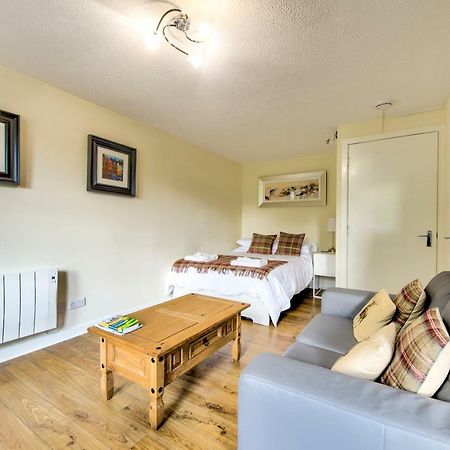Stunning Studio Apartment Castle View Edinburgh Ngoại thất bức ảnh