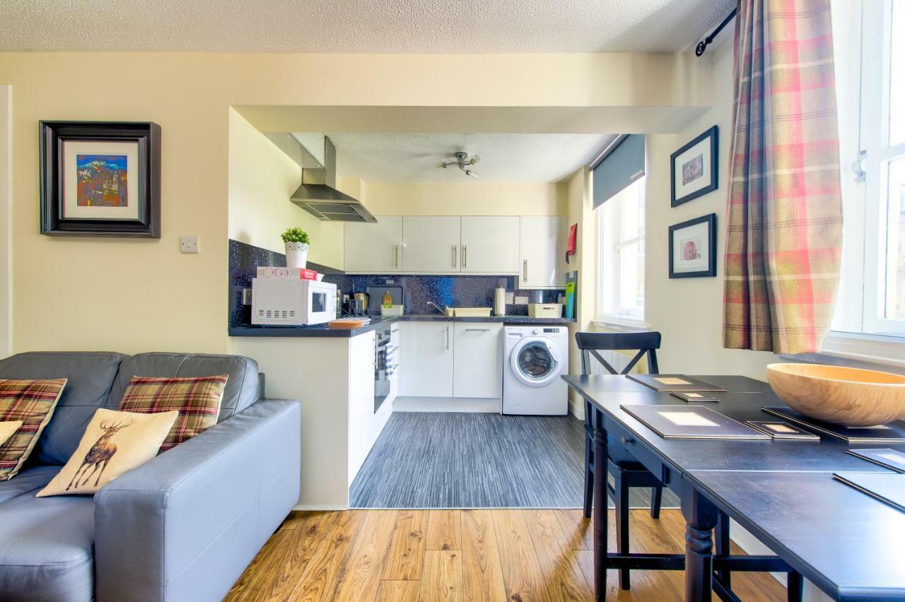 Stunning Studio Apartment Castle View Edinburgh Ngoại thất bức ảnh